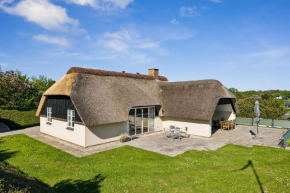 Awesome Home In Glesborg With 3 Bedrooms Ebeltoft